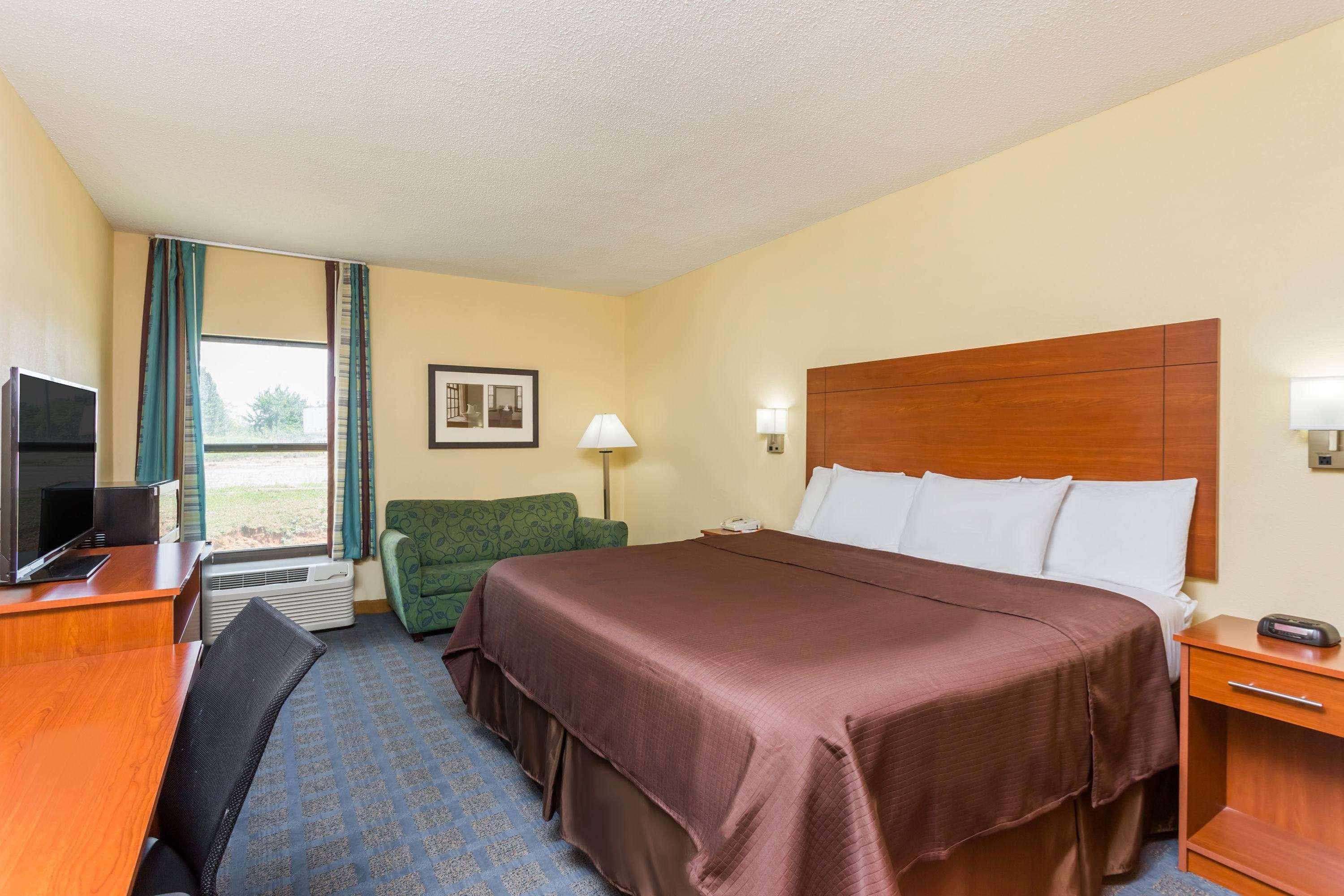 Quality Inn Спартанберг Экстерьер фото